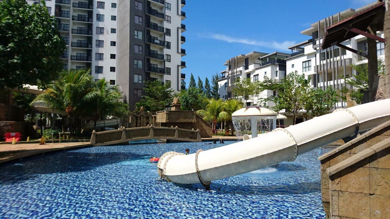 Cozy Swiss Garden Beach Resort Residence Kampung Sungai Karang 외부 사진