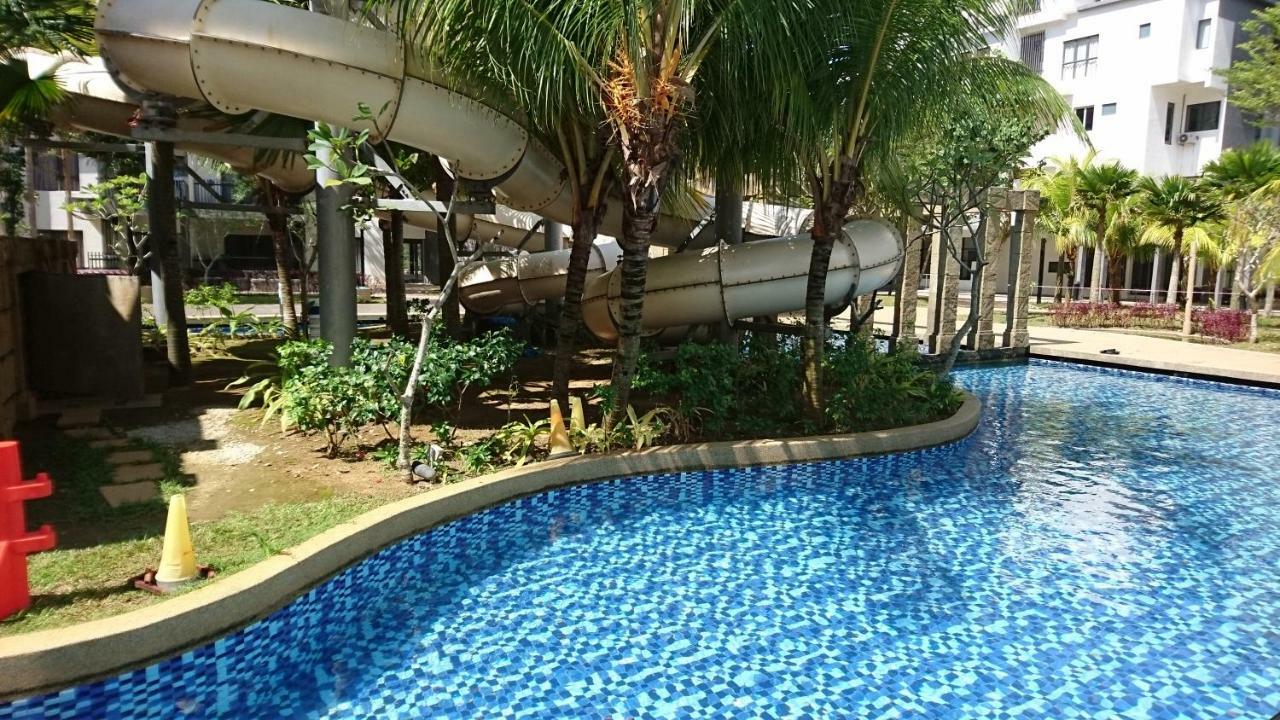 Cozy Swiss Garden Beach Resort Residence Kampung Sungai Karang 외부 사진