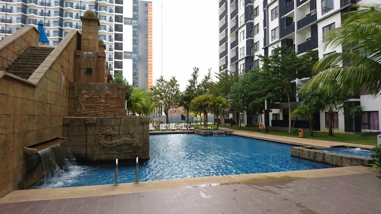 Cozy Swiss Garden Beach Resort Residence Kampung Sungai Karang 외부 사진