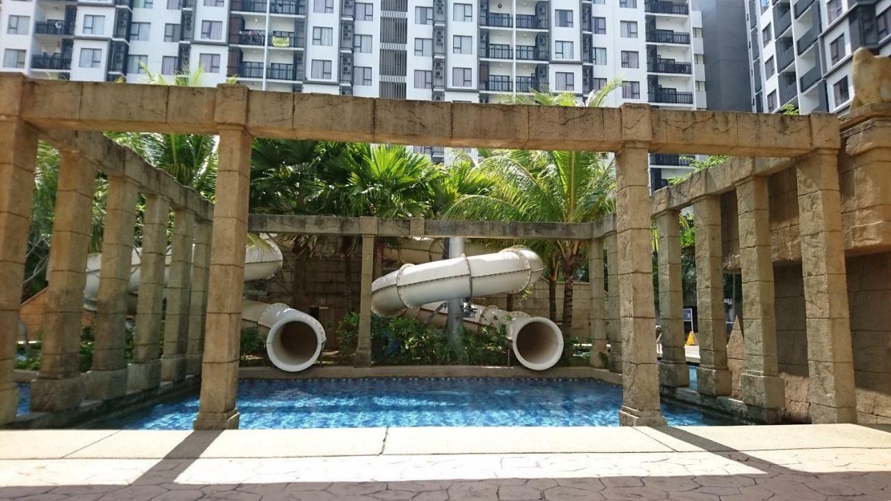 Cozy Swiss Garden Beach Resort Residence Kampung Sungai Karang 외부 사진