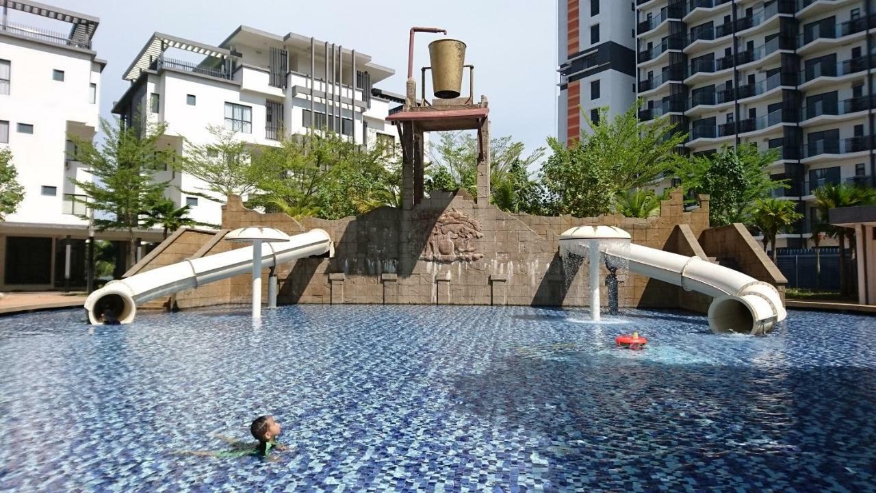 Cozy Swiss Garden Beach Resort Residence Kampung Sungai Karang 외부 사진