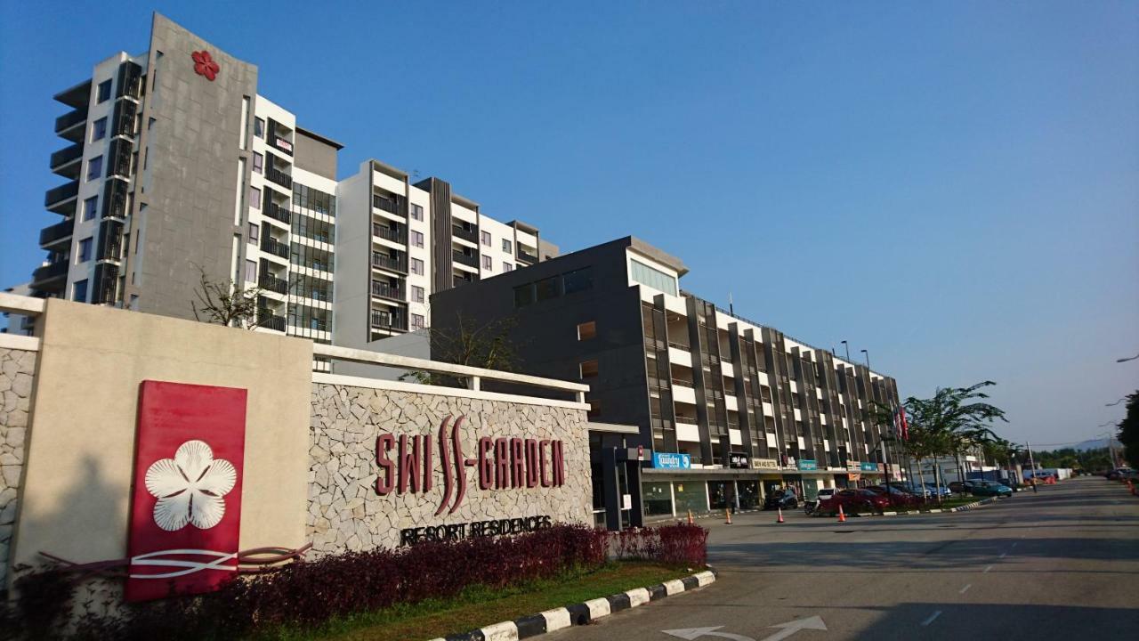 Cozy Swiss Garden Beach Resort Residence Kampung Sungai Karang 외부 사진